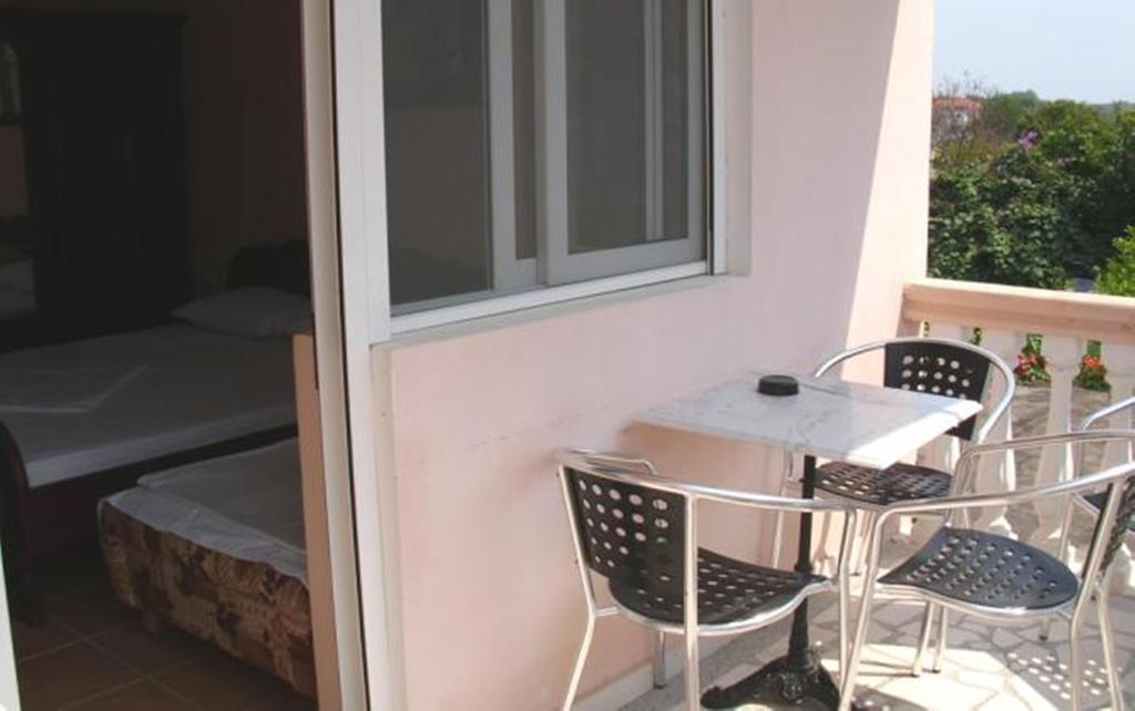Di Vincenzo Inn Ulcinj Kültér fotó
